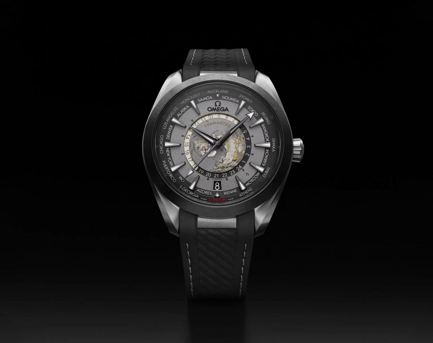 OMEGA_Seamaster_Aqua_Terra_Black_AT425