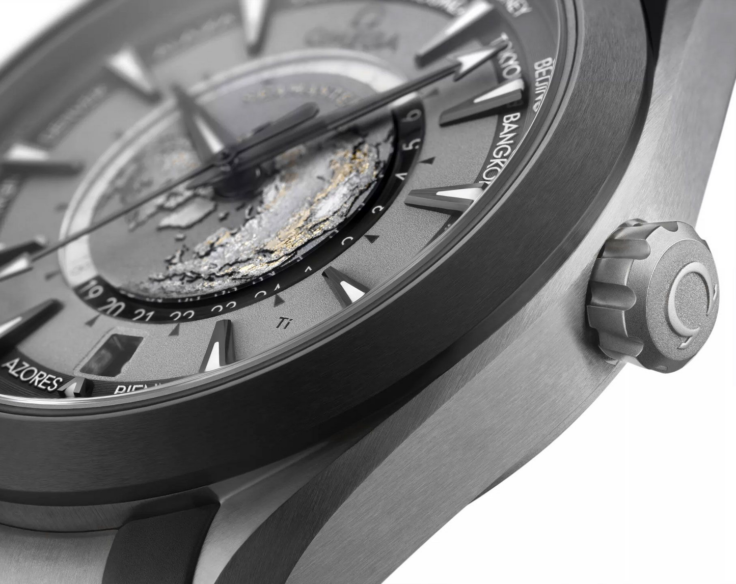 OMEGA_Seamaster_Aqua_Terra_Black_AT425